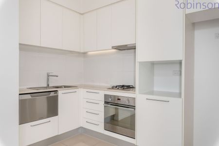 One bedroom apartment with ocean views. - Photo 2