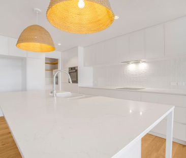 Near New Apartment with Uninterrupted Ocean Glimpses!! - Photo 2