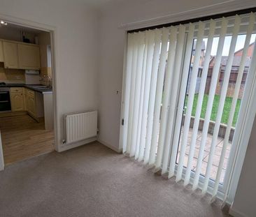 3 bedroom semi-detached house to rent - Photo 2