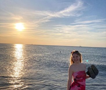 Studentin (24) mit festem Einkommen sucht 1-Zimmer Wohnung - Photo 6