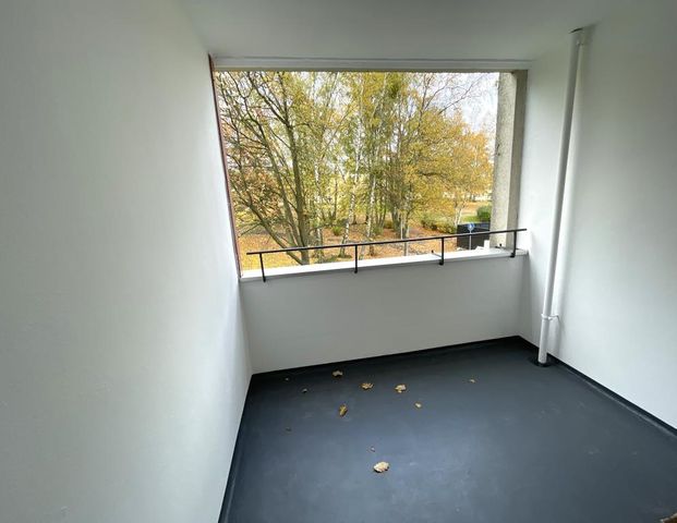 Einzug im Februar! Gute aufgeteilte 3-Zimmer-Wohnung in Wolfsburg Vorsfelde mit Balkon - Photo 1