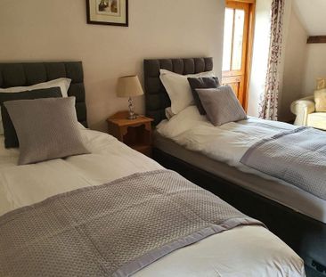 2 bedroom semi-detached house to rent - Photo 5