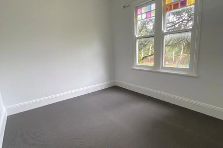 Two Bedroom Mountain Cottage! - Photo 2