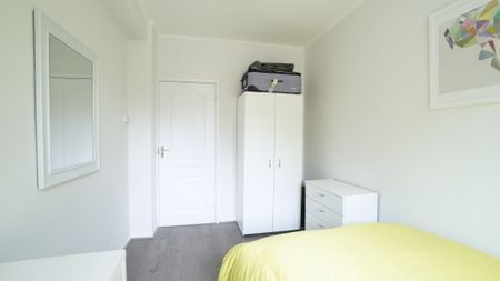 Ansell House – Room 2 - Photo 3