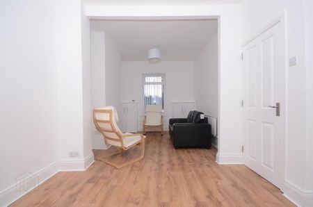 103 Donegall Avenue, Belfast, BT12 6LT - Photo 2