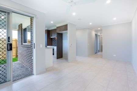 B/L $440.00 / $1,760 Bond - Photo 2