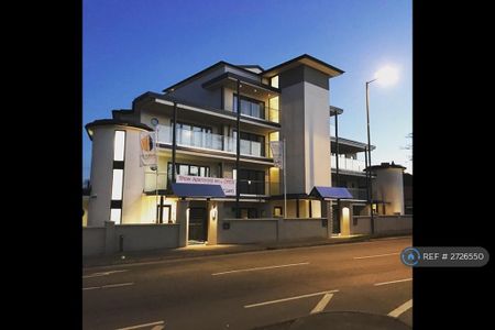 2 bedroom flat to rent - Photo 4