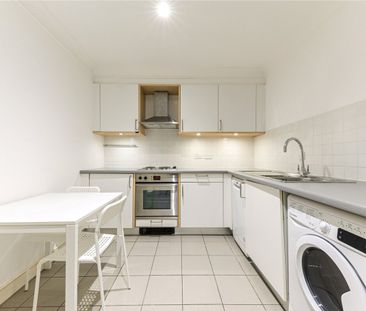 Abbots Walk, London, W8 - Photo 5