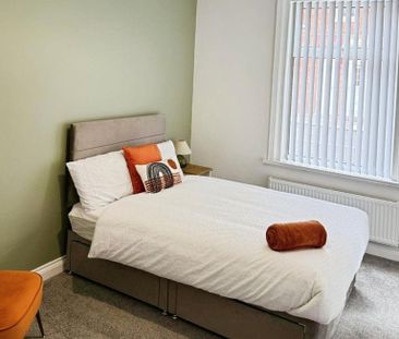 1 bedroom in a house share to rent - Photo 4