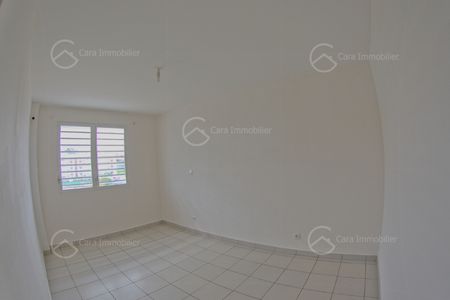 Location Appartement 3 pièces 69m² CAYENNE 97300 - Photo 3