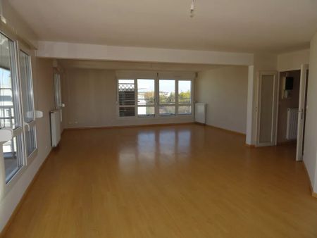 Location appartement T7 179.00m² à Reims (51100) - Photo 2