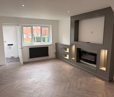 2 bedroom semi-detached house to rent - Photo 6