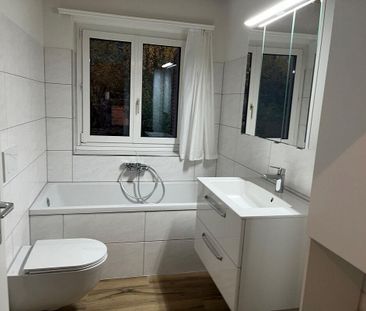 Modern 3.5-room penthouse apartment with beautiful views in charmin... - Foto 3