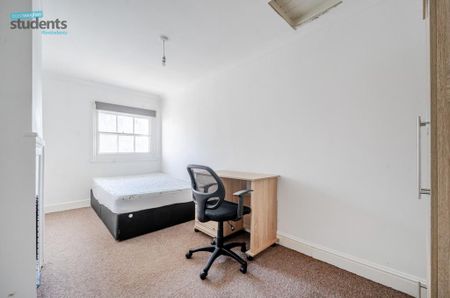 5 bedroom terraced house to rent - Photo 2