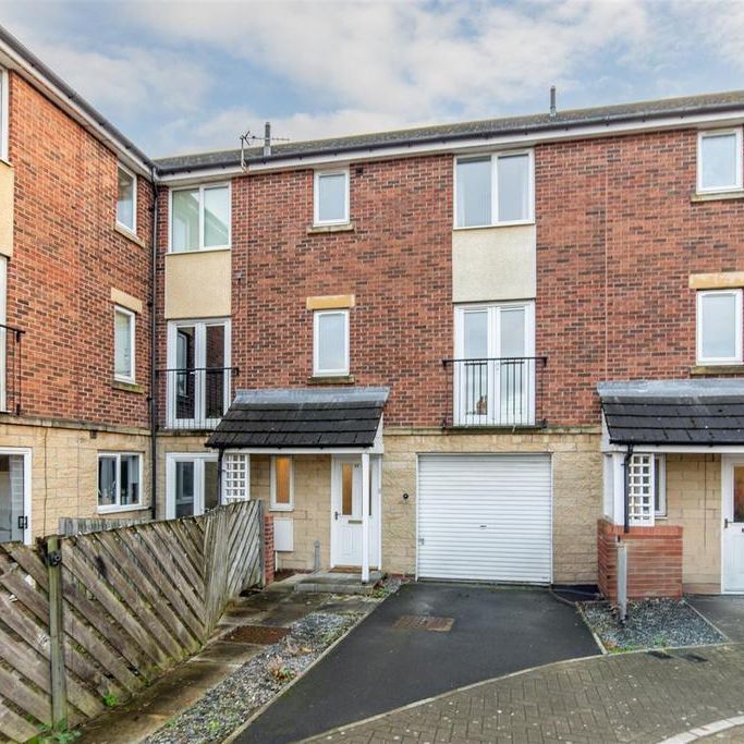 5 bedroom terraced house to rent - Photo 1