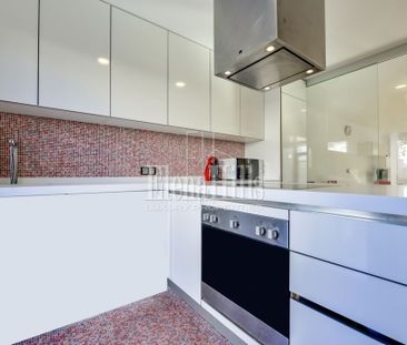 Modern furnished townhouse in a quiet area near the beach of L'Albi... - Photo 4