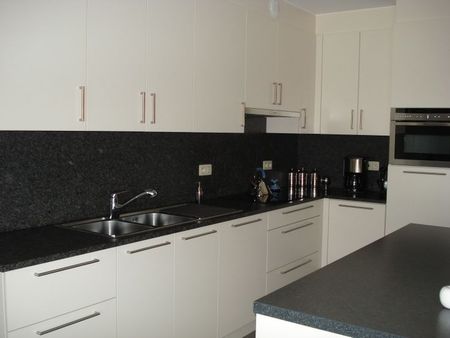 Appartement te huur - Foto 3