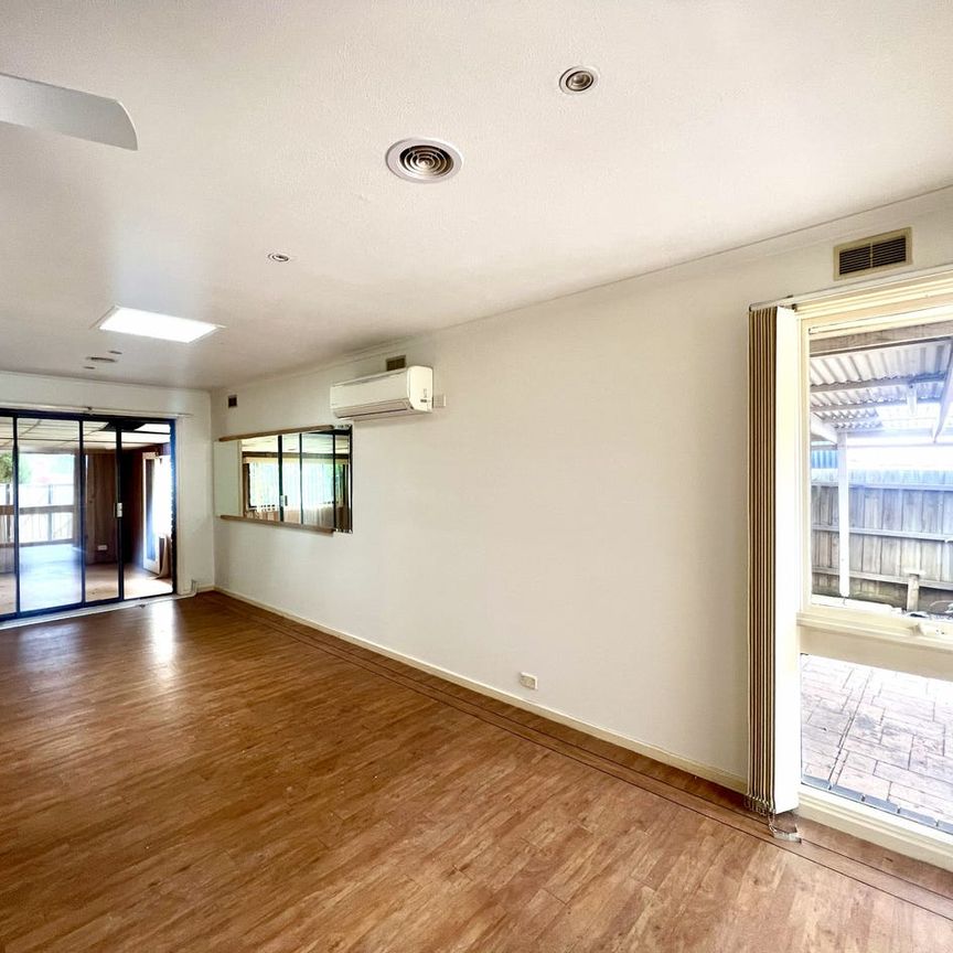 Three Bedroom Family Home In Hoppers Crossing - Photo 1