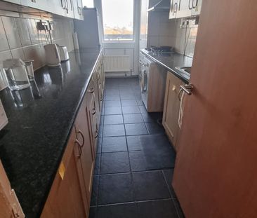 3 Bed Flat, Rotherhithe Old Road, SE16 - Photo 4