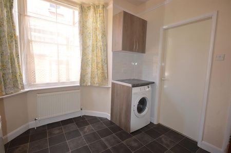 Beaconsfield Road - Photo 2