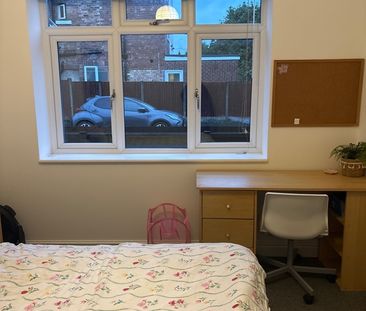 Room in a Shared House, Nottingham, NG7 - Photo 3