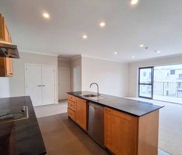 Rare 1 bedroom apartment in Flat bush - Photo 5