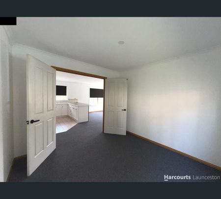 3/6 Roger Retreat, Newnham, Tas 7248 - Photo 3
