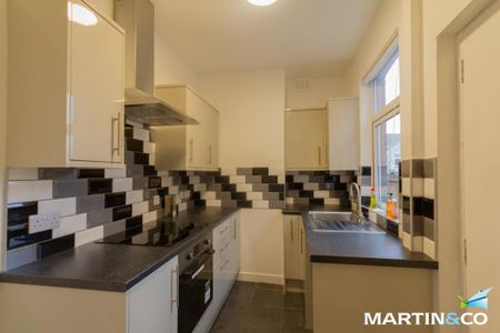 2 bedroom terraced house to rent - Photo 5