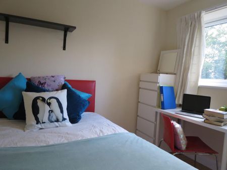 5 bedroom house to rent - Photo 2