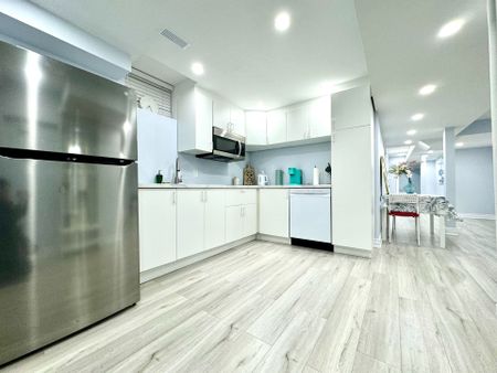 For Lease - 51 Cayton Crescent Unit# Lower, Bradford West Gwillimbury, Ontario - Photo 4