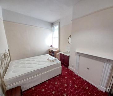 6 bedroom house to rent - Photo 6