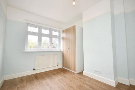 4 bedroom detached house to rent - Photo 5