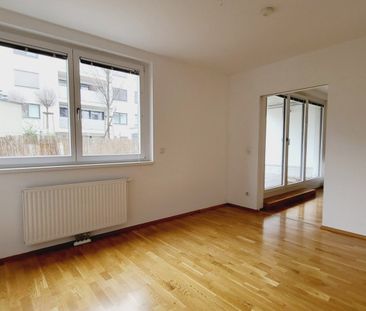 Moderne Zwei-Zimmer-Wohnung mit herrlicher Terrasse in U-Bahn-Nähe - Photo 1