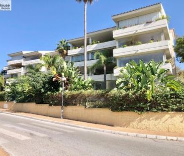 Ground floor apartment - Marbella (Elviria) - Photo 1