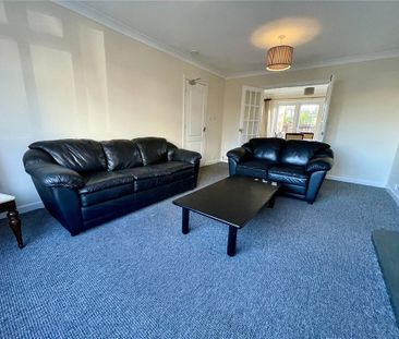 6 bedroom detached house to rent - Photo 2