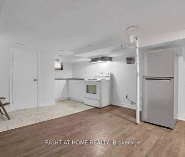 210 Mary Street N #Bsmt - Photo 1