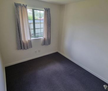 Charming 2-Bedroom Home in Trentham - Photo 3