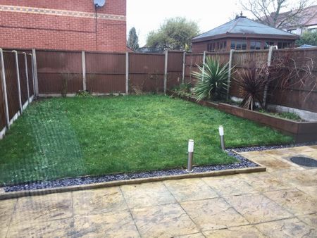 2 bedroom terraced house to rent - Photo 2