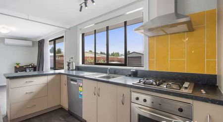 3-Bedroom Modern Home - Photo 4