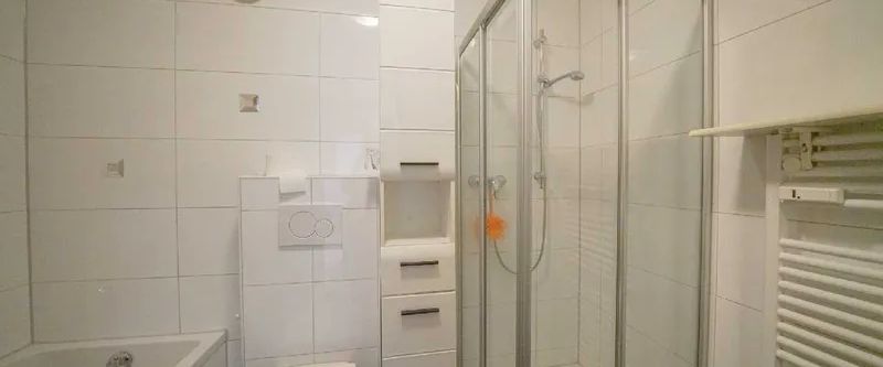 Moderne 2-Zimmer-Wohnung mit Balkon und EBK! - Foto 1