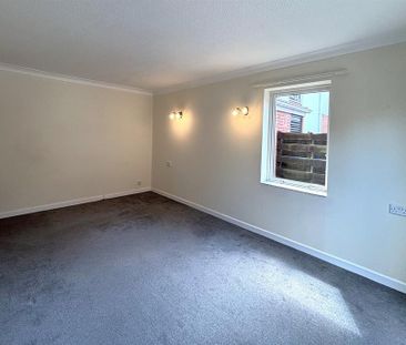 1 bedroom retirement property to rent - Photo 4