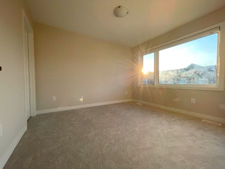 For Lease - 1886 Haiku Street, Barrhaven, Ontario - Photo 4