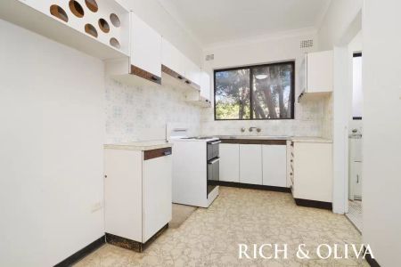 2/37 Bland Street, Ashfield - Photo 3