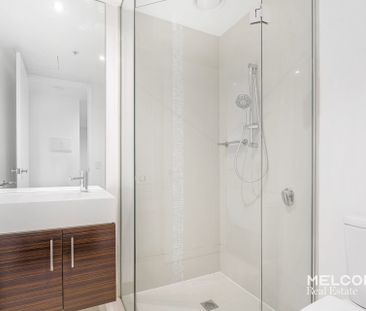 GREAT SIZED ONE BEDROOM PLUS STUDY - UNFURNISHED - Photo 4