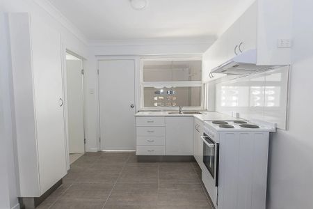 2/6 Hodel Street, Rosslea QLD 4812 - House For Rent - $385 | Domain - Photo 2