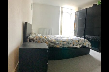 1 Bed Flat, Nash House, E14 - Photo 4