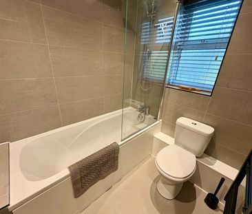 Flat to rent on - Photo 6