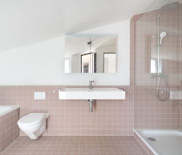 Freistehendes Einfamilienhaus mit Pool und Doppelgarage - Foto 5