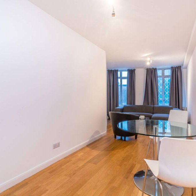 Euston Road, NW1, London - Photo 1