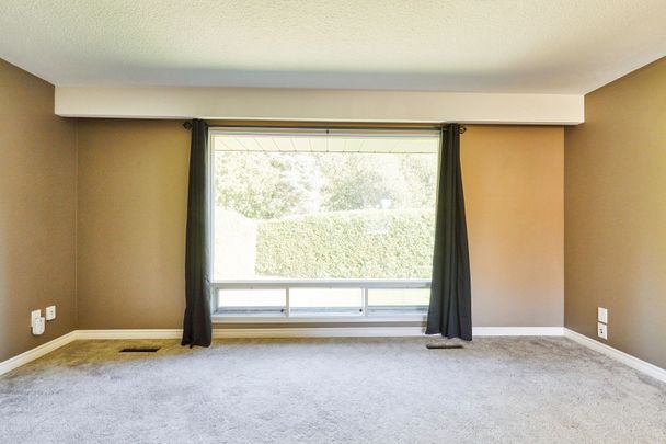 For Lease - 155 Laurel Court Unit# Main, Oshawa, Ontario - Photo 1